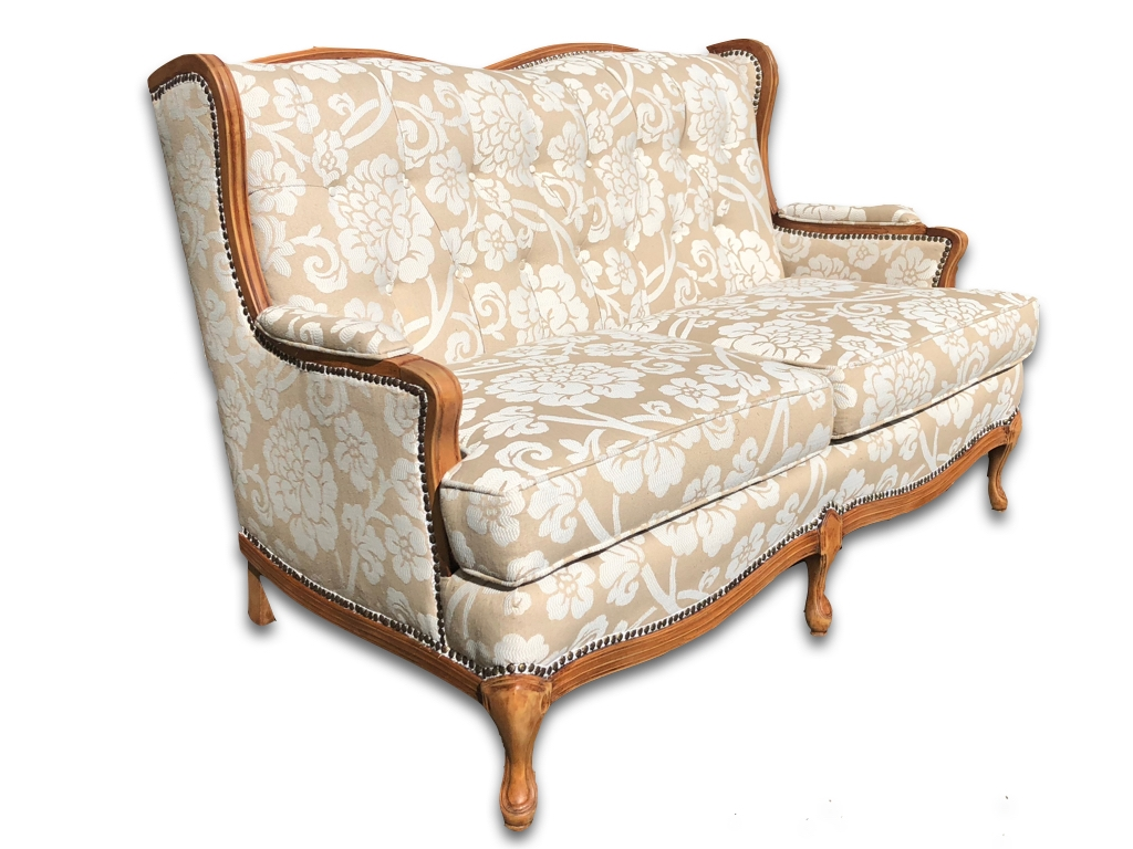 Daisy Loveseat