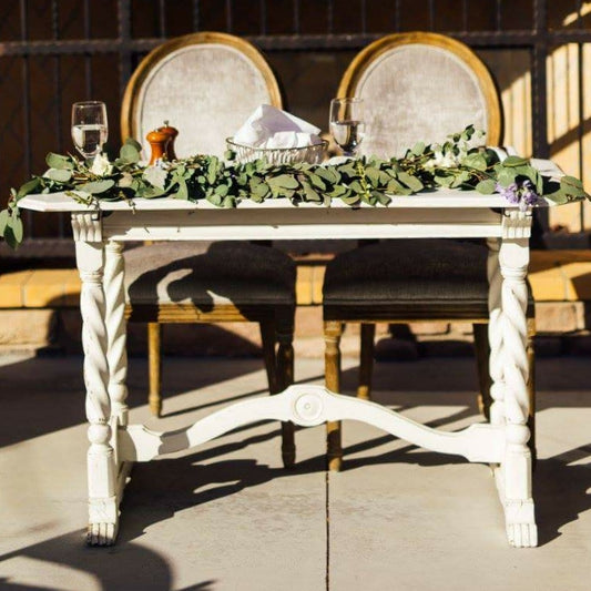 White Console Table with turned legs