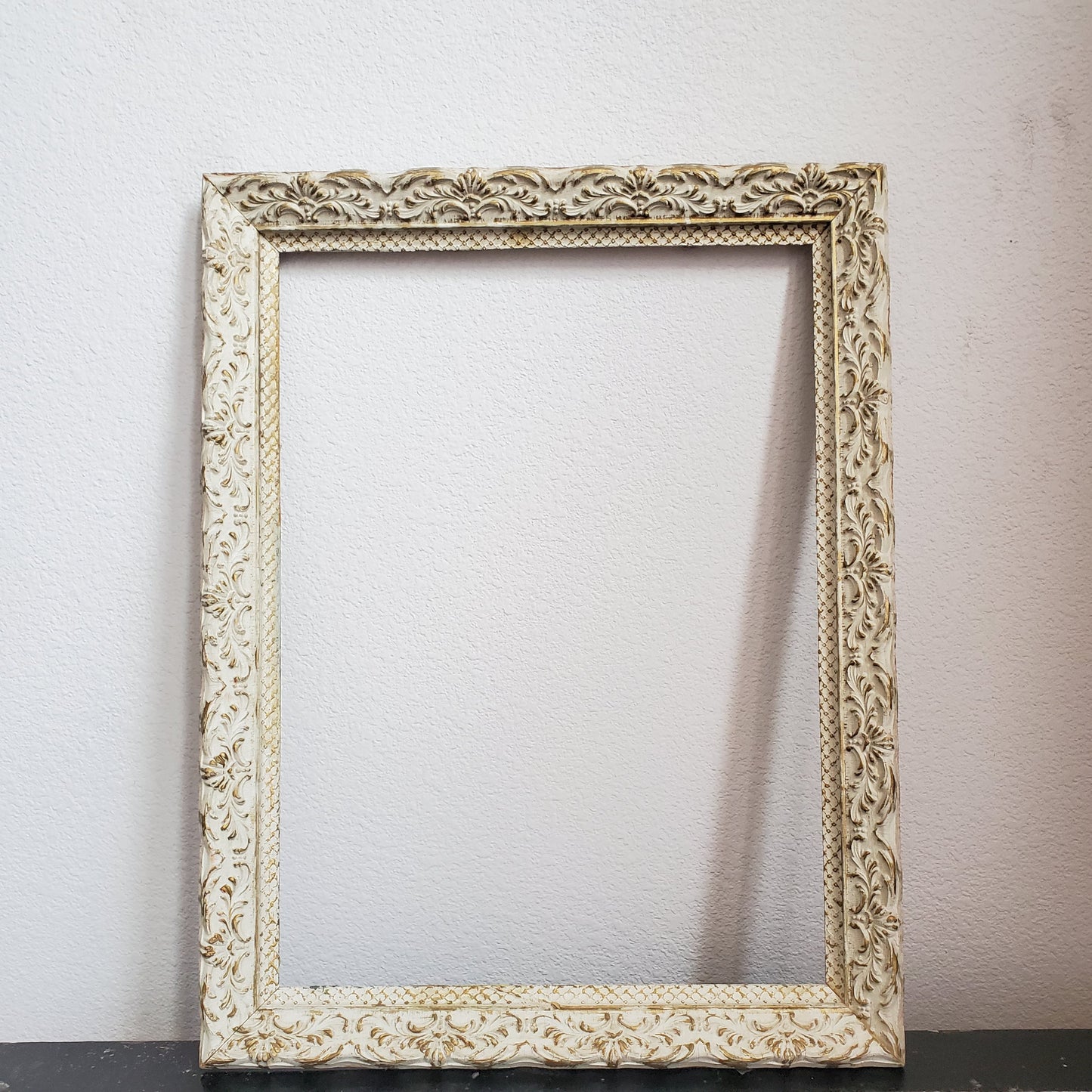 Carved Cream& Gold Frame - Medium