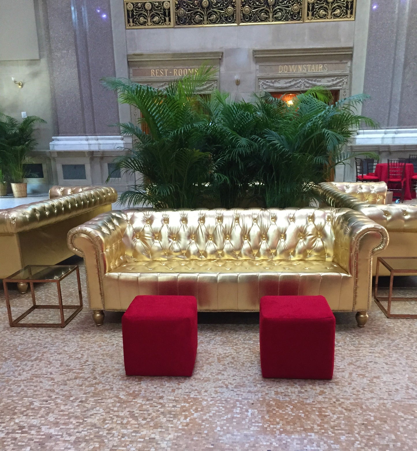 Audrey Sofa Gold