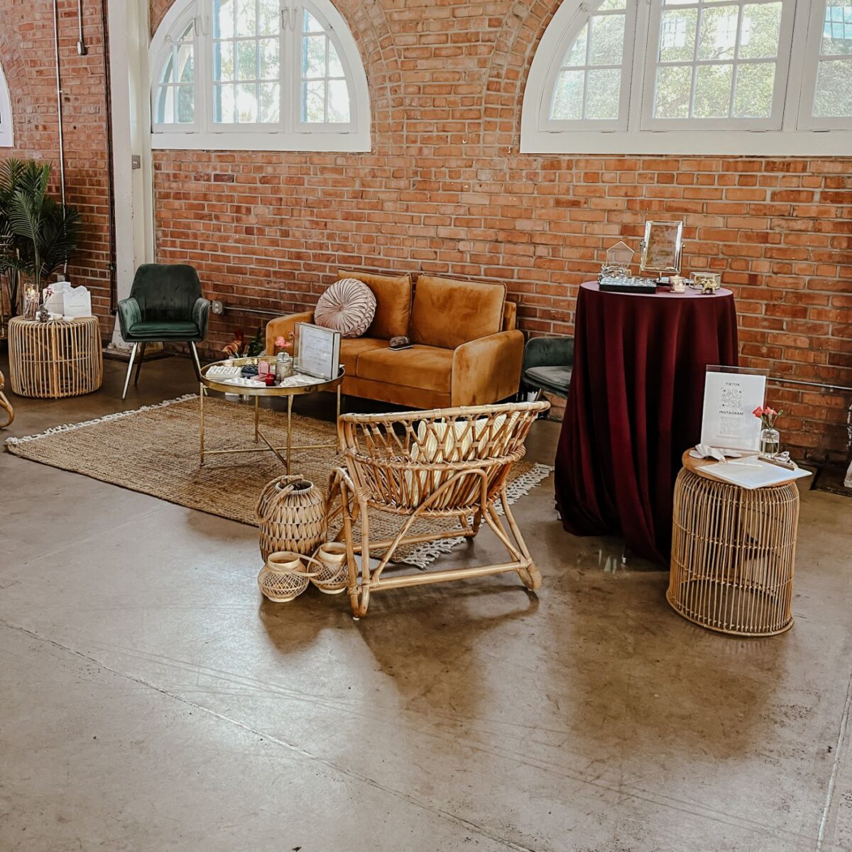 Ginger Velvet Love Seat