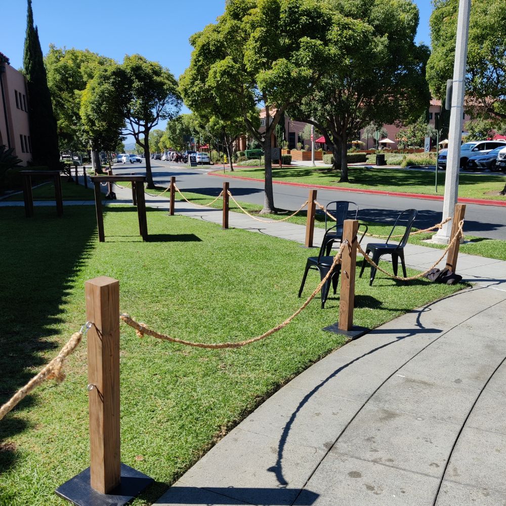 Barrier Stanchion Rope & Post Divider