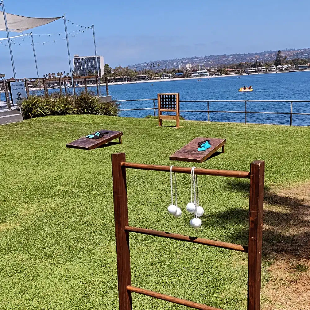 Corn Hole / Bag Toss