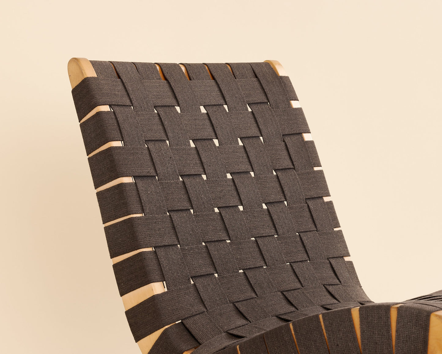 Black Risom Lounge Chair