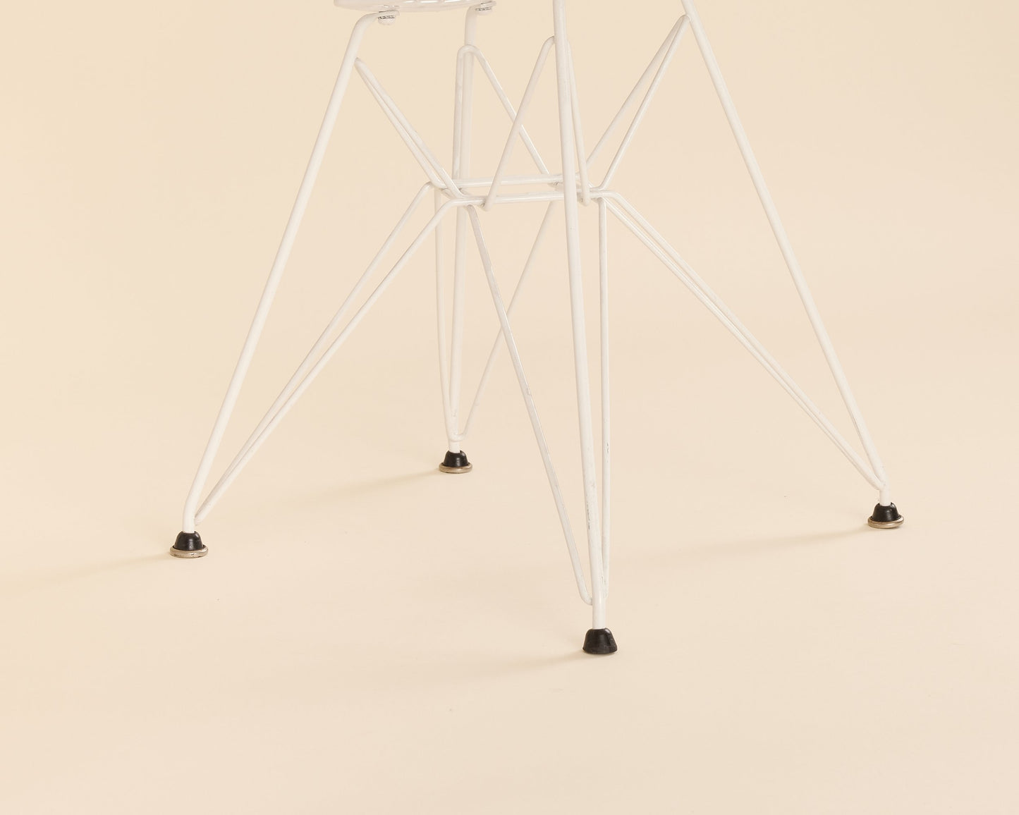 White Eames Wire Eiffel