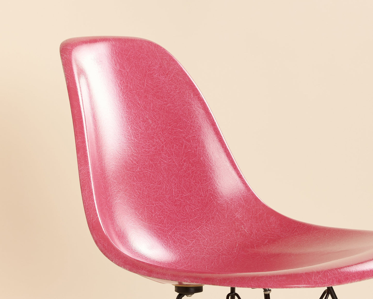 Magenta Eames Eiffel