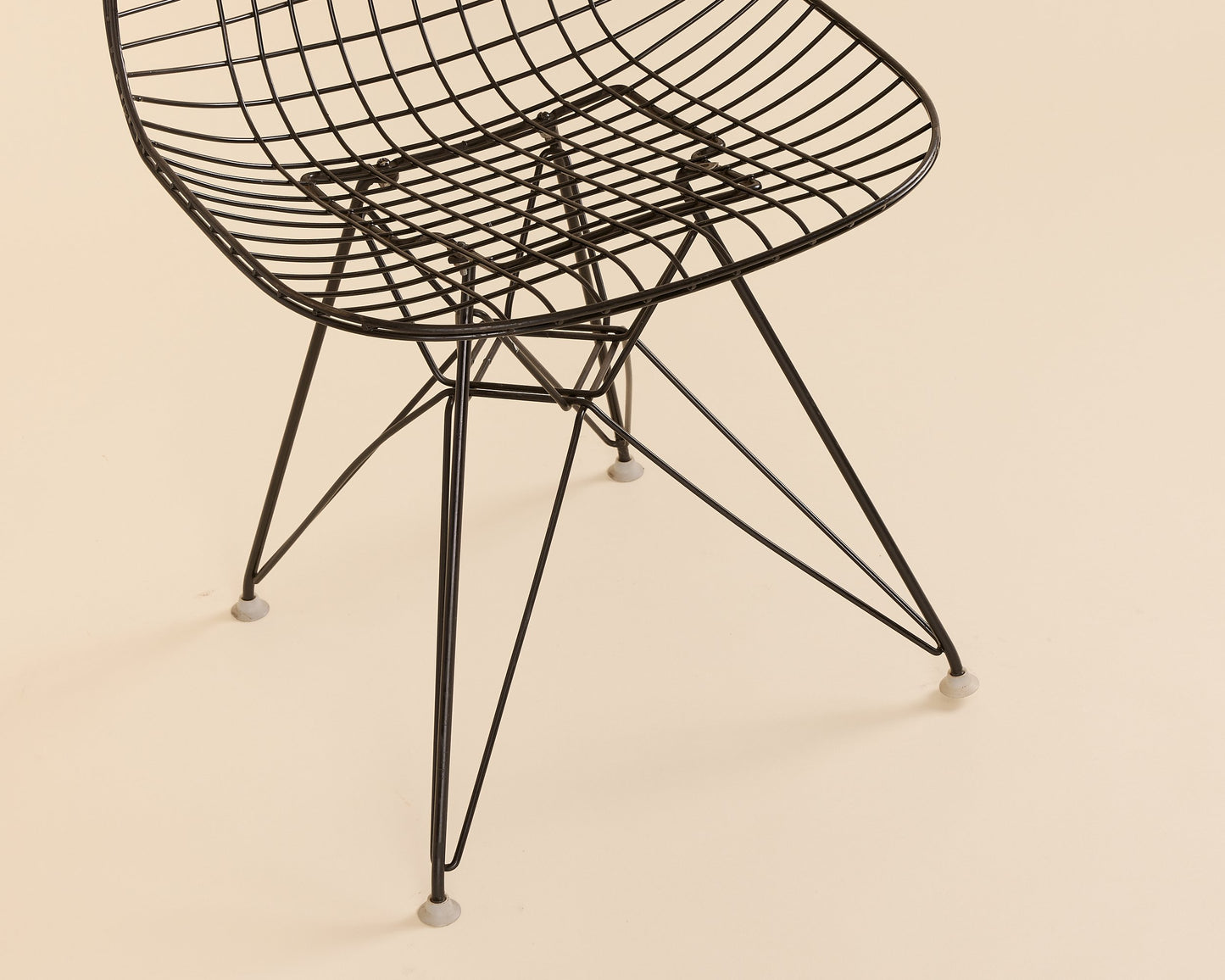Black Eames Wire Eiffel