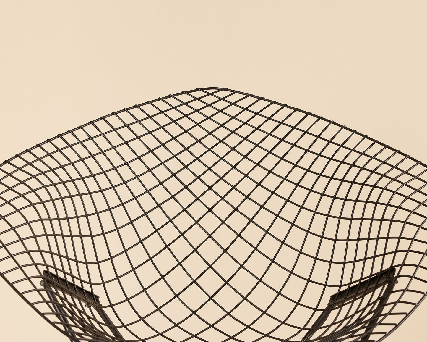 Black Knoll Bertoia Diamond Chair