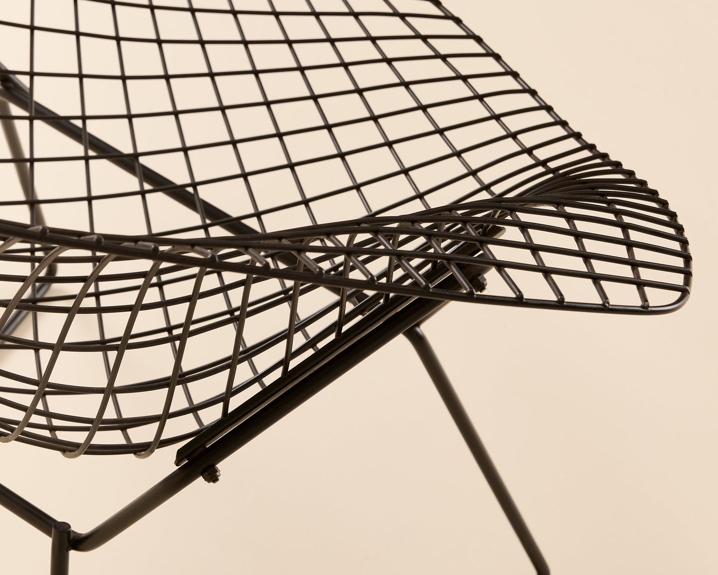 Black Knoll Bertoia Diamond Chair