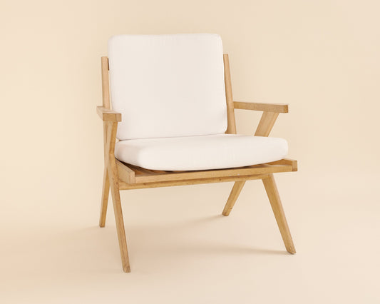 White Nina Lounge Chair