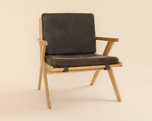 Black Leather Nina Lounge Chair