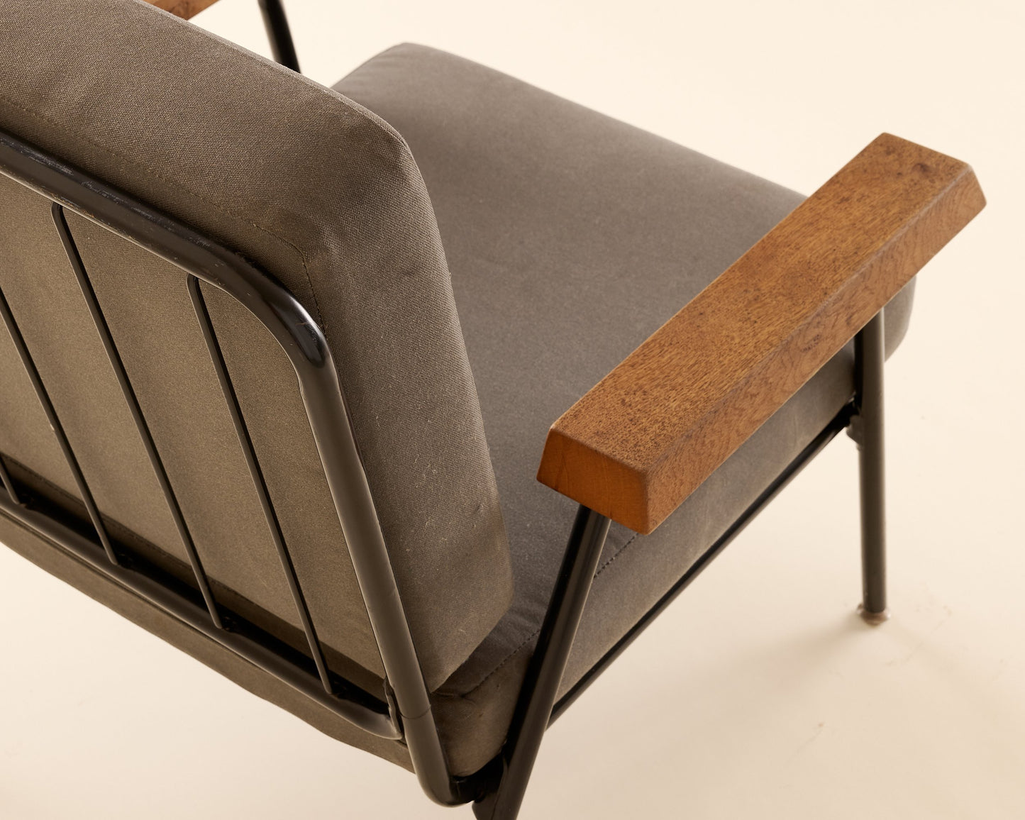 Dark Gray Lounge Chair